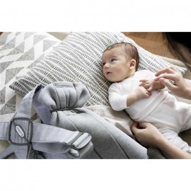 BabyBjorn - Marsupiu anatomic Mini cu pozitii multiple de purtare - Light Grey 3D Jersey